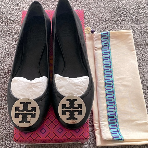Tory Burch Shoes - Tory Burch Reva Ballet Black/Silver Size 9